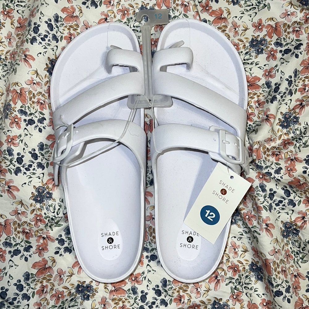 Shade & Shore target sandals brand new with tags